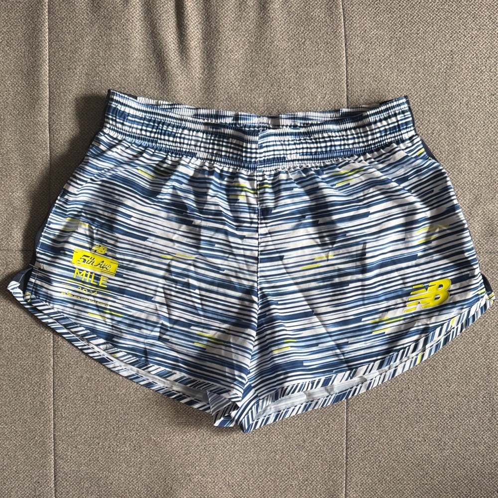 New Balance Women’s Blue & White Striped Athletic Shorts NYRR 5th Ave Mile 2024